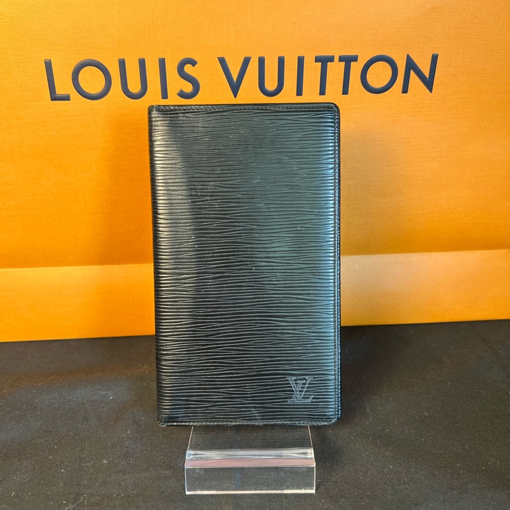 Louis Vuitton Black Epi Leather Long Slim Bifold Brazza Unisex Wallet  A74